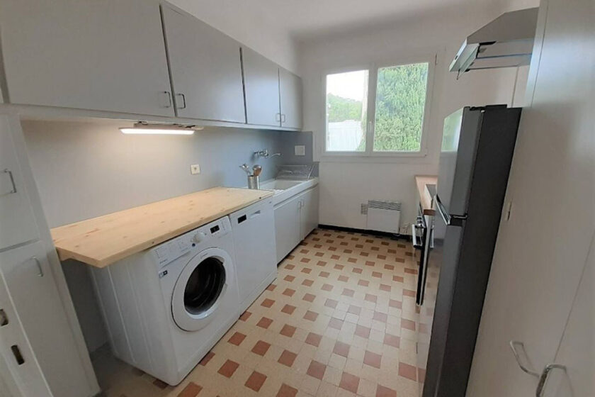 Photo de la cuisine d'un appartement à louer à Hyères - Hyères appart